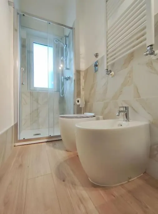 The Green Apt - Stylish And Confortable Large Studio Apartment Close To Metro Milan