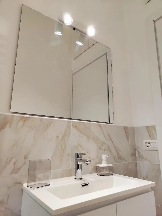 The Green Apt - Stylish And Confortable Large Studio Apartment Close To Metro 米兰