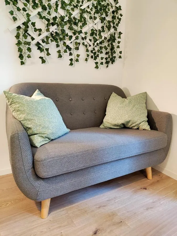 The Green Apt - Stylish And Confortable Large Studio Apartment Close To Metro Milan 0*,  Italy